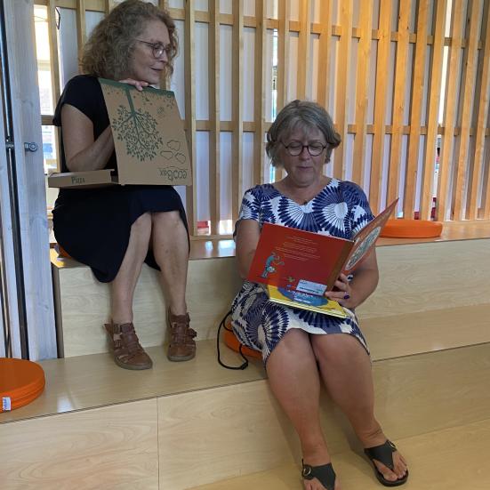 Højtlæsning og pizza på biblioteket 