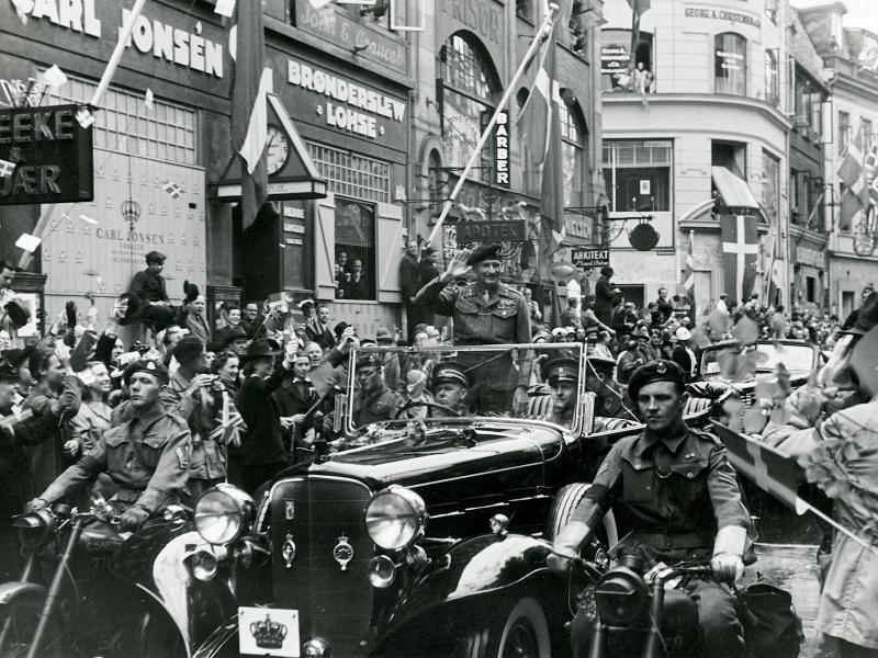 Montgomery i kongens bil