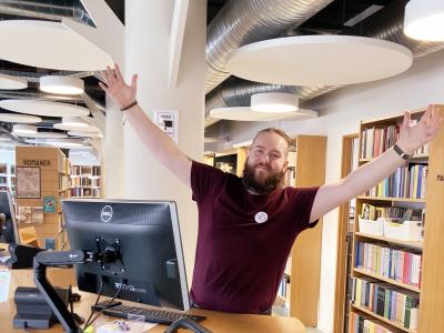 Betjeningsdisk på biblioteket