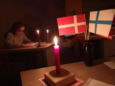 Læsning ved stearinlys