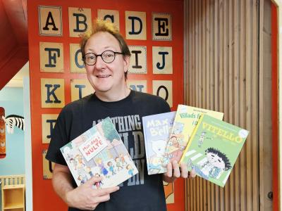Børnebibliotekar Rasmus med skolestartsbøger