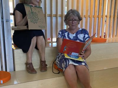 Højtlæsning og pizza på biblioteket 