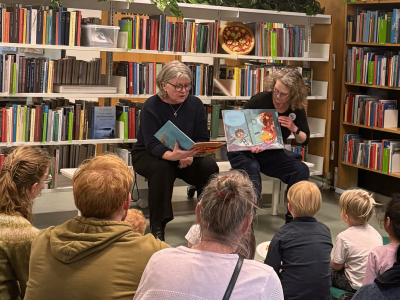 Højtlæsning og pizza