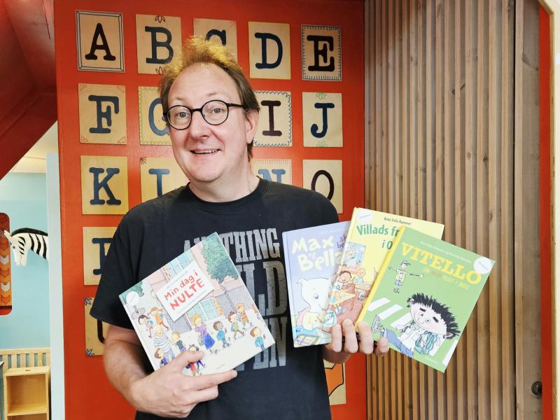 Børnebibliotekar Rasmus med skolestartsbøger